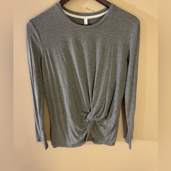 Babaton Gray front tie knot long sleeves - Picture 2 of 9